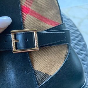 Burberry Chelsea boots size 9